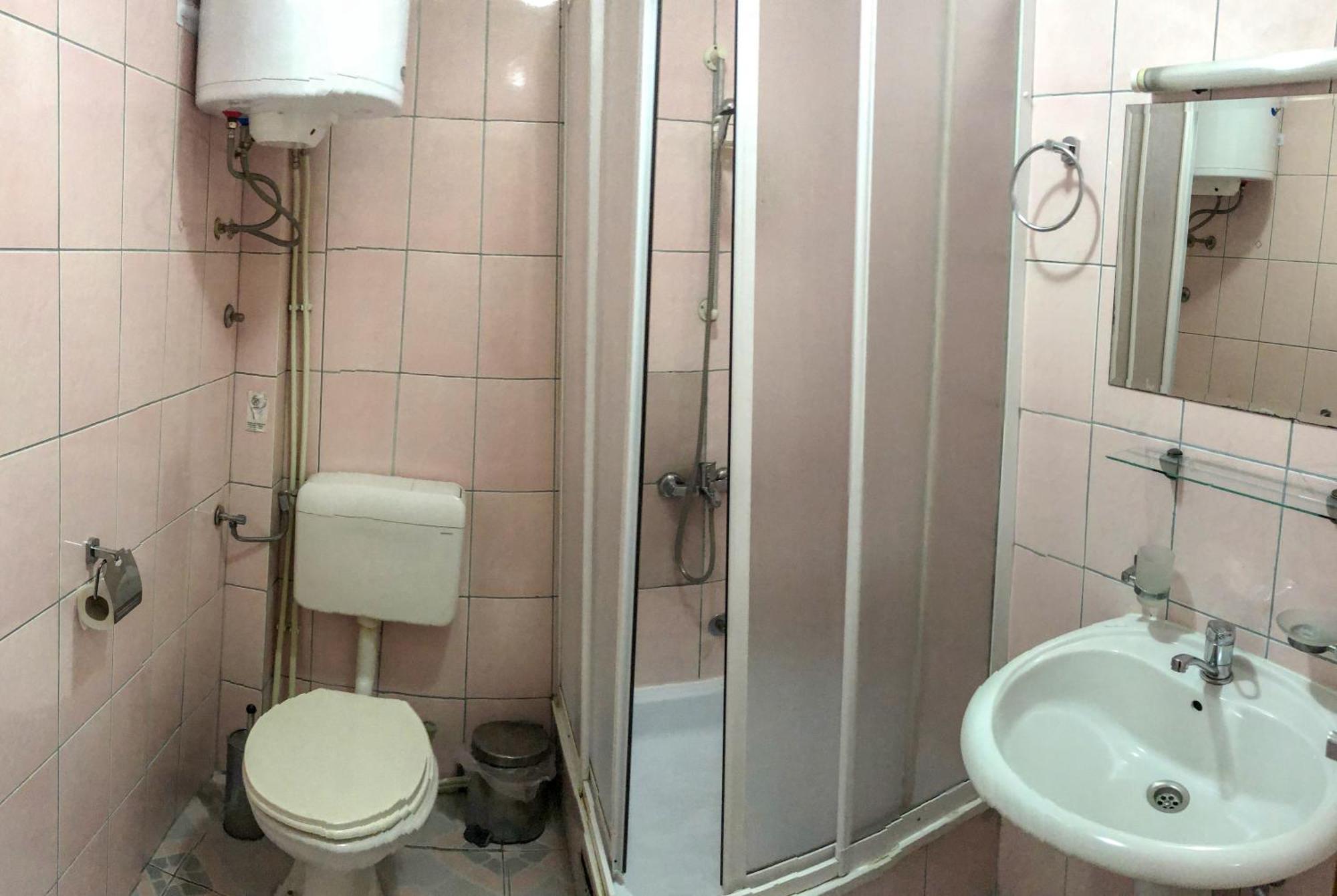 Hotel Square Скопье Экстерьер фото